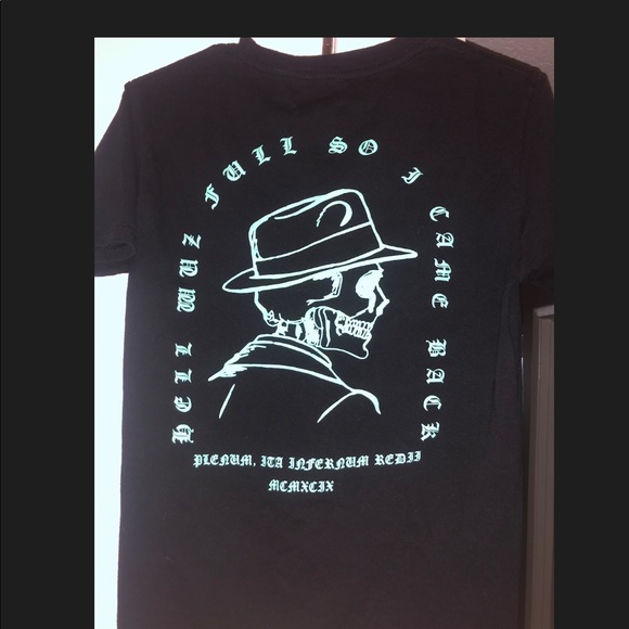 Zumiez shirt - Picture 2 of 2